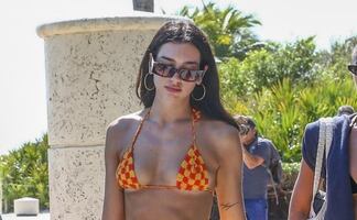 Dua Lipa conquista Instagram con su bikini anaranjado más diminuto