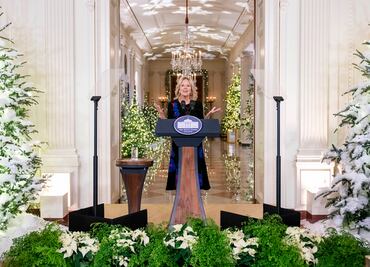 La Navidad llega a la Casa Blanca con más de 70 abetos y 83,000 luces