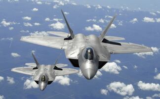 Estados Unidos refuerza Medio Oriente con misiles para defender a Israel y advertir a Irán 