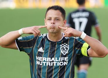 Puma México y Chivas se deslindan de comentarios de 'Chicharito' en redes: “No refleja nuestros valores”