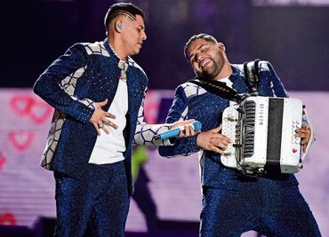 Grupo Firme cancela concierto en Estados Unidos por problemas con sus visas