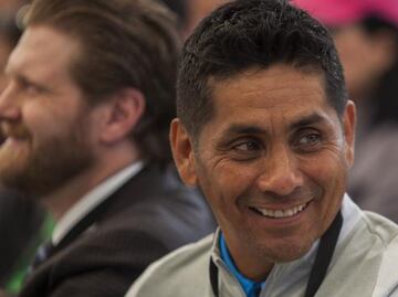 ¿Cómo pedir la beca de Jorge Campos para estudiar en Canadá?