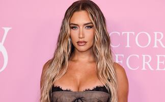 Anastasia Karanikolaou presume alucinante conjunto de lencería y deslumbra en redes