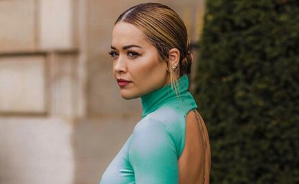 Rita Ora destila glamour y elegancia en París con revelador top