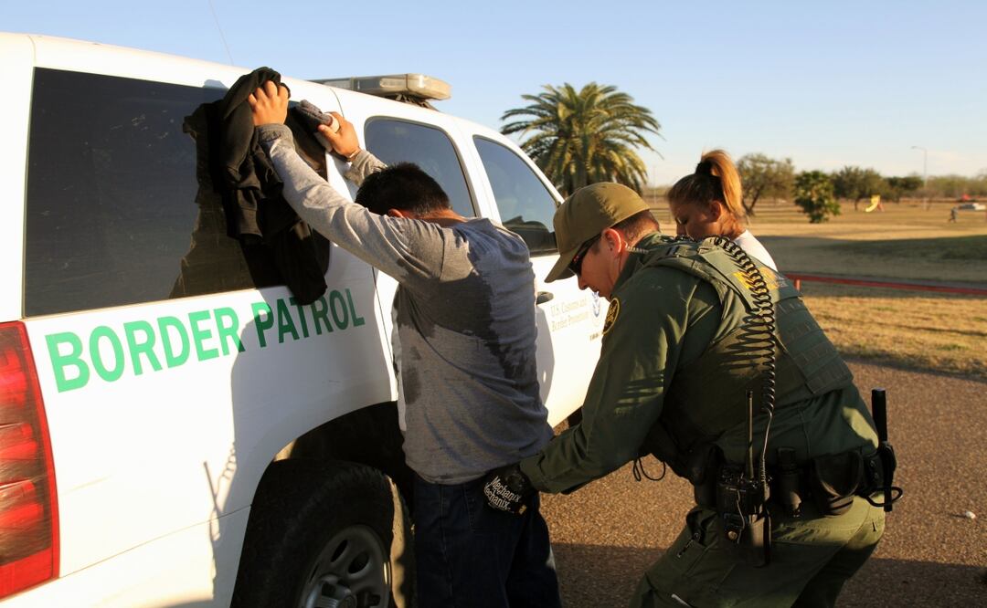 Arrestos de migrantes en frontera sur de Estados Unidos repuntan un 16,7 % mensual en abril. Foto: iStock / vichinterlang