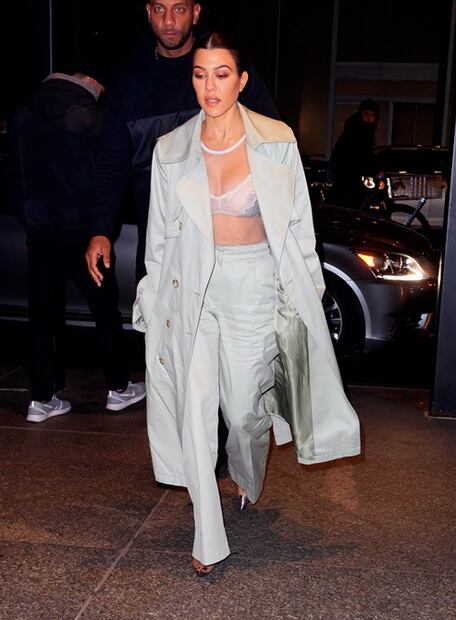 'Bra out', la tendencia que Kourtney Kardashian lleva a NY