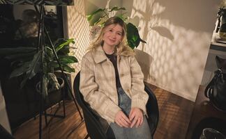 Fallece TikToker a los 21 años tras luchar contra el cáncer