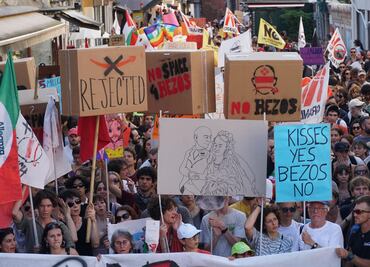 Protestan en Venecia contra Jeff Bezos tras su boda: “No hay espacio para multimillonarios”