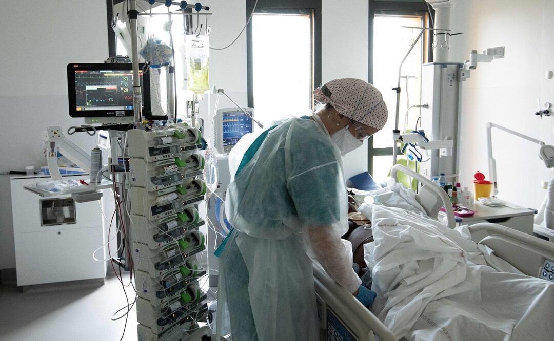 Gripe en México. Paciente con H5N2, en contacto con 29 personas antes de morir. Foto: AFP