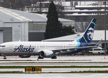 Estados Unidos ordena inmovilizar todos los aviones Boeing 737 Max 9 hasta resolver seguridad