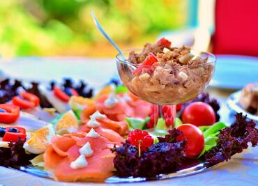 Alimentos que reducen el riesgo de desarrollar Alzheimer, según Harvard