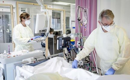 Ómicron se extiende a un ritmo sin precedentes, alerta la OMS