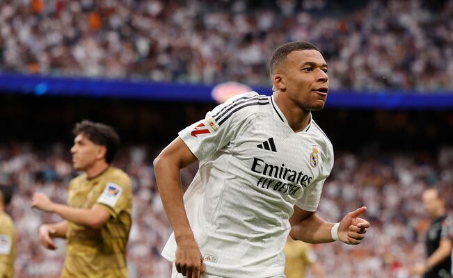 Mbappé marca y lidera la tabla de goleadores rumbo a la Bota de Oro