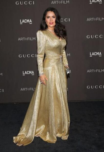 Salma Hayek cambia de look: se 'transforma' en pelirroja