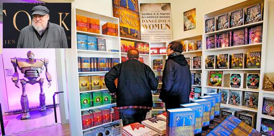 El escritor George R.R. Martin abre librería en Nuevo México