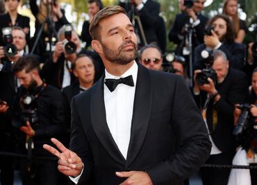 Ricky Martin dice que su padre lo animó a "salir del clóset"; ¿Vas a enseñar a tus hijos a mentir"