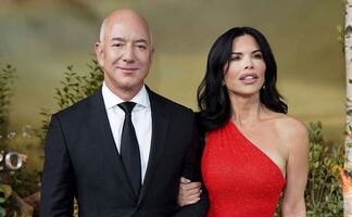 Así es el anillo de $2.5 millones de dólares que Jeff Bezos le dio a Lauren Sánchez