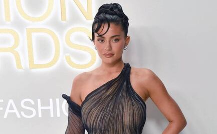 Kylie Jenner enamora a sus fans con diminuto vestido estilo Barbie  