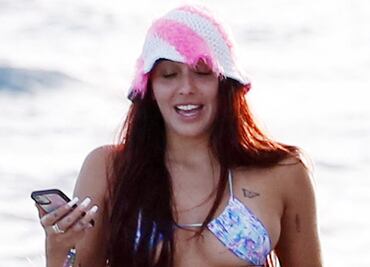 Hija de Madonna se luce con microbikini durante paseo en barco por Italia