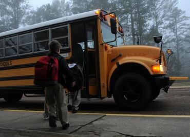 Detienen a niño de siete años por llevar pistola a colegio en Florida