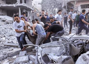 Reportan poco más de 300 muertos por bombardeo israelí en un hospital de Gaza