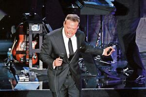 Canelo Álvarez, Samuel García y Michelle Salas entre los invitados al show privado de Luis Miguel en Monterrey