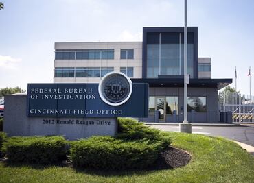 Hombre armado intentó entrar a la sede del FBI en Cincinnati
