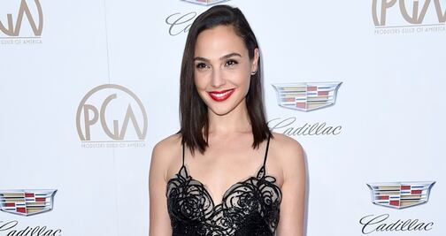 Gal Gadot deslumbra con belleza y elegancia en París
