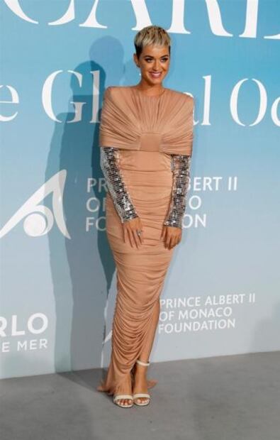 Katy Perry impone tendencia nude en Mónaco