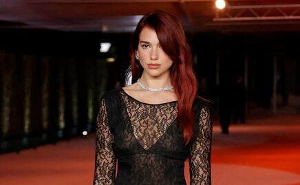 El ‘vestido de la venganza’ traslúcido con el que Dua Lipa destiló belleza en la gala de Academy Museum