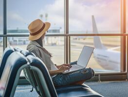 Equipaje de mano en el avión: ¿Qué puedo llevar? Laptops, cámaras, cargadores y otros dispositivos electrónicos