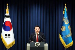 Presidente de Corea del Sur decreta la ley marcial para proteger al país de las “fuerzas comunistas” norcoreanas