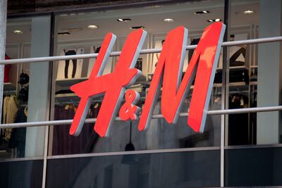 ¡CUIDADO! Profeco advierte sobre alta presencia de plomo en estos brazaletes de H&M