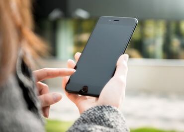 Light Phone II, el dispositivo móvil que promete ‘curar’ la adicción a internet