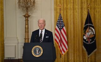 Biden veta las importaciones estadounidenses de petróleo y gas de Rusia