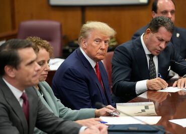 Fiscalía de Georgia pide que se juzgue a Trump y a sus aliados al mismo tiempo