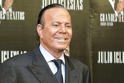Confiscan frutas al cantante Julio Iglesias en República Dominicana para prevenir plagas