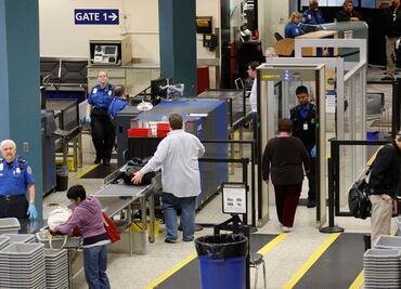 Los 10 objetos más raros confiscados en aeropuertos de EU en 2019