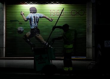 Revelan que Maradona sufría insomnio, se negaba a tomar medicamentos y tenía conductas autolesivas