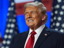 Trump planea permitir arrestos de inmigrantes en escuelas, iglesias y juzgados, según NBC