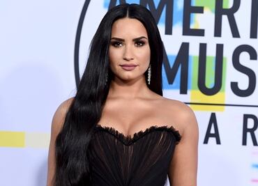 Demi Lovato derriba estereotipos y luce orgullosa su celulitis en bikini