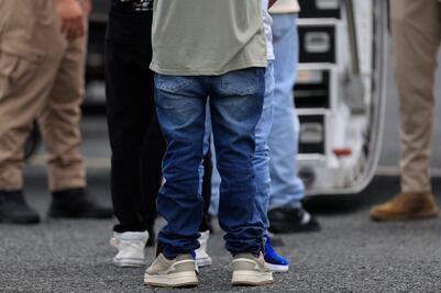 Organización demanda a gobierno de Trump por condiciones "inhumanas" en centro de detención de migrantes