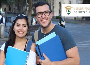 Beca Benito Juárez. ¿Cuándo depositan pago de $11,200 pesos para estudiantes de universidad?