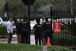 Arizona impulsa nueva ley para deportaciones masivas: "Más poder a policías locales para detener inmigrantes"