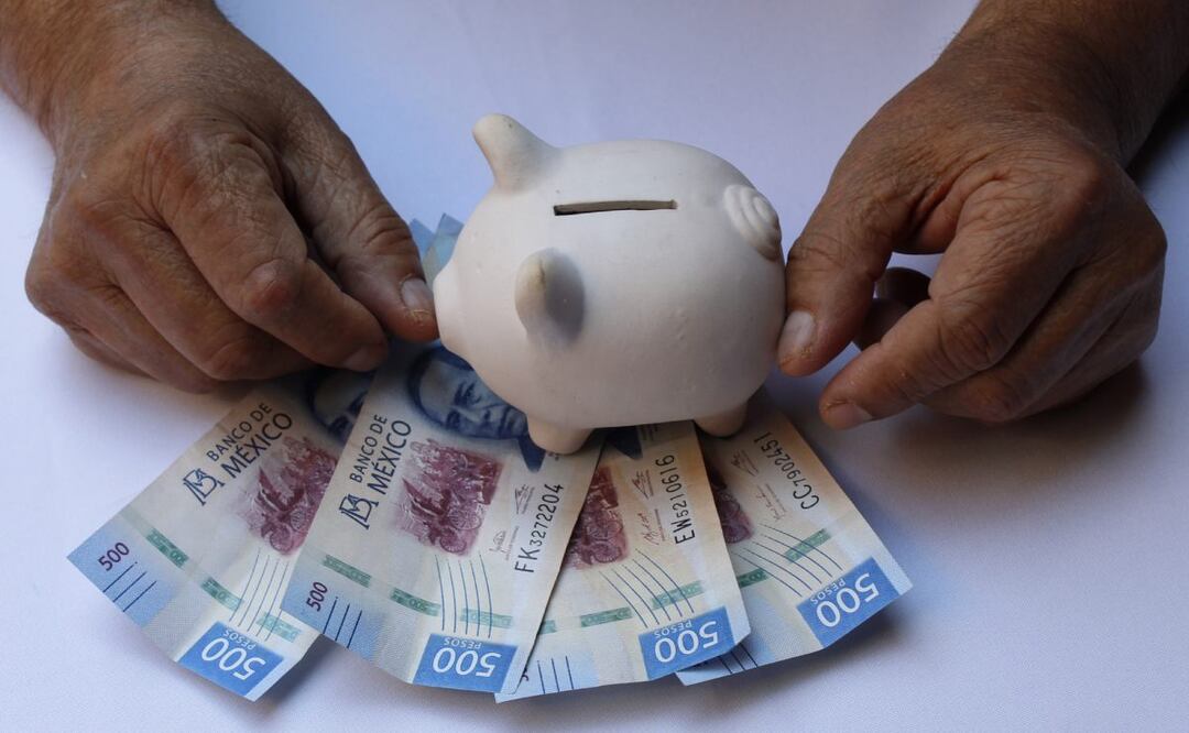 Aguinaldo 2023. ¿En qué circunstancias descuentan el pago? Esto dice la LFT. Foto: iStock / FJZEA