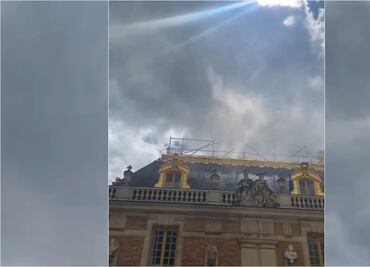 Incendio en el Palacio de Versalles provoca desalojo de visitantes. VIDEO