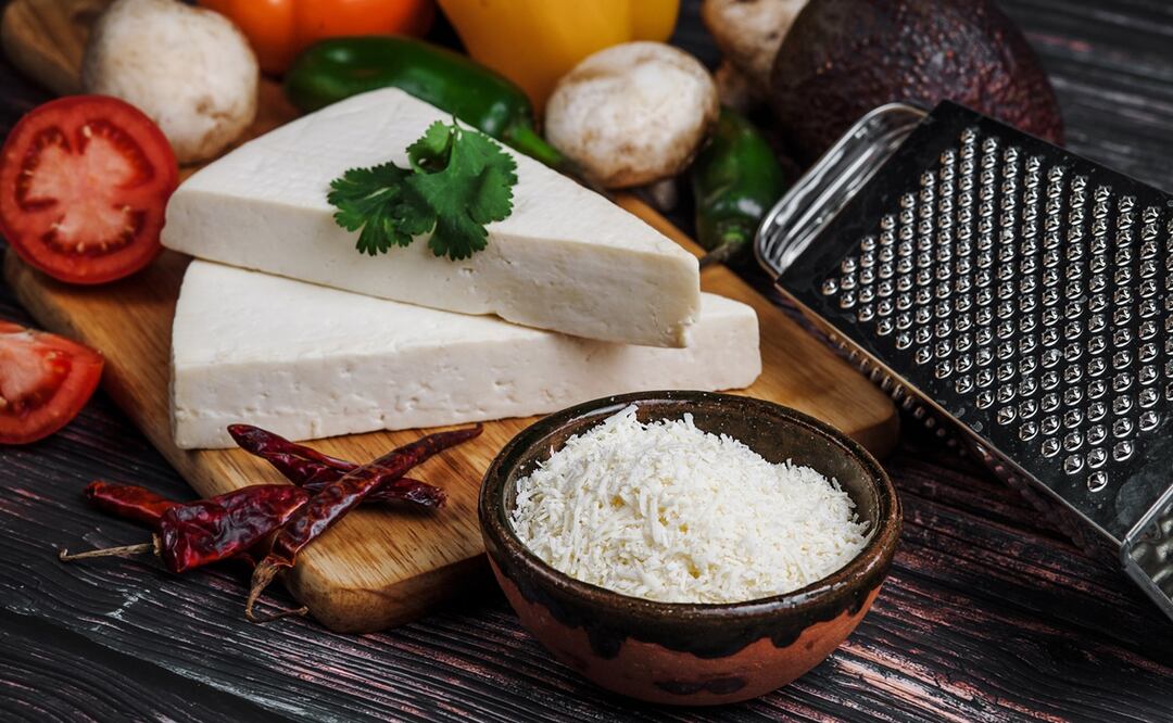 FDA retira queso cotija mexicano por riesgo de salud vinculado a contaminación de listeria. Foto: iStock-Marcos Elihu Castillo Ramirez