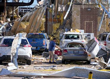 Suman 19 muertos por tormentas y tornados en Texas, Oklahoma, Arkansas y Kentucky. FOTOS
