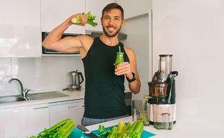 Masa muscular. El licuado de proteína natural para hacer en casa y aumentar volumen