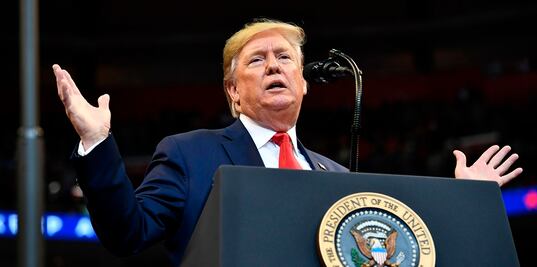 El 'muro invisible' de Trump que limita la contratación de extranjeros